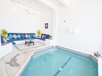 Pintoresca Casa en Venta Frente al Mar con Acceso a la Playa - Huatulco