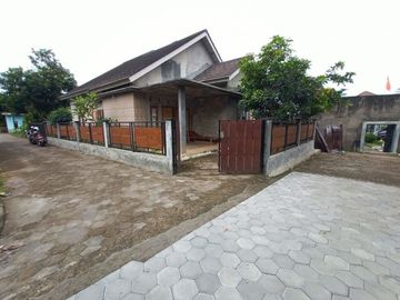 Rumah murah dijalan palagan km 5 barat Hyatt