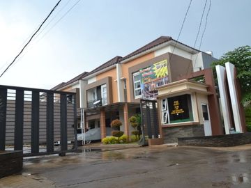 Perumahan di Pondok Melati dekat akses Tol Jatiwarna Bekasi