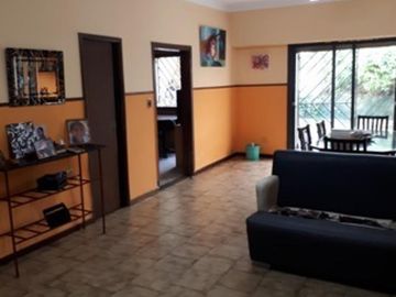 CASA 5 AMB Lote Propio  2 Plantas Garaje 3 Bañ