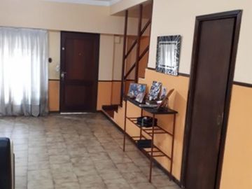 CASA 5 AMB Lote Propio  2 Plantas Garaje 3 Bañ