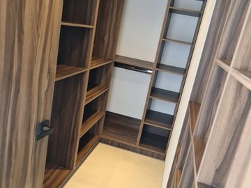 Espectacular Residencia de Autor en Lomas del Campanario, 4 Recamaras, 4.5 Baños