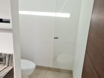 Espectacular Residencia de Autor en Lomas del Campanario, 4 Recamaras, 4.5 Baños