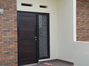 Rumah Asri 2 Lantai di Cisaranten Dekat Polsek Arcamanik