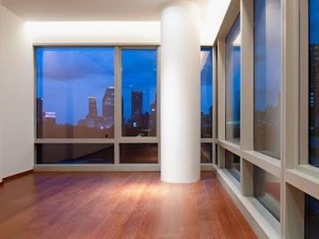 2 Bedroom Condo for sale at 185 Rajadamri