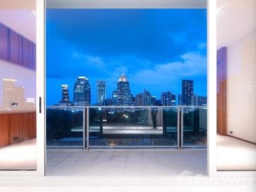 2 Bedroom Condo for sale at 185 Rajadamri