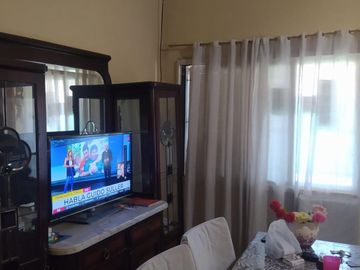 Vendo terreno 10 x 20m. Con vivienda en Merlo