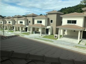VENTA DE CASA EN CONDADO DEL REY 3 REC 268MT2 ALTOS DEL PARQUE