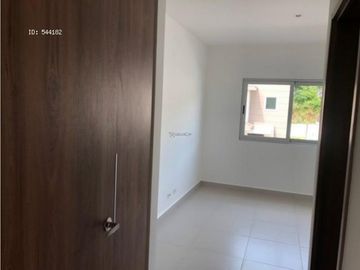 VENTA DE CASA EN CONDADO DEL REY 3 REC 268MT2 ALTOS DEL PARQUE