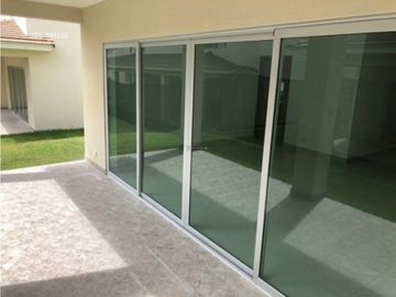 VENTA DE CASA EN CONDADO DEL REY 3 REC 268MT2 ALTOS DEL PARQUE