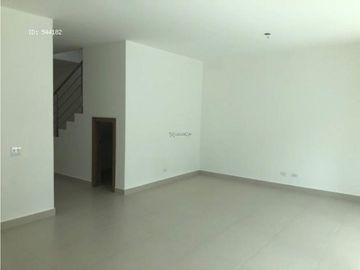 VENTA DE CASA EN CONDADO DEL REY 3 REC 268MT2 ALTOS DEL PARQUE