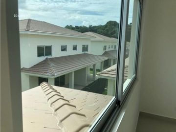 VENTA DE CASA EN CONDADO DEL REY 3 REC 268MT2 ALTOS DEL PARQUE