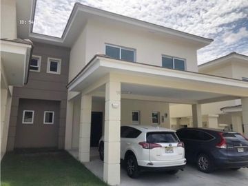 VENTA DE CASA EN CONDADO DEL REY 3 REC 268MT2 ALTOS DEL PARQUE