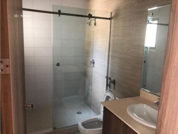 VENTA DE CASA EN CONDADO DEL REY 3 REC 268MT2 ALTOS DEL PARQUE