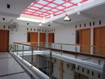 Rumah Kost 18 Kamar Luas 168 di Dinoyo UNISMA kota Malang