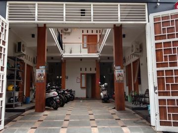 Rumah Kost 18 Kamar Luas 168 di Dinoyo UNISMA kota Malang