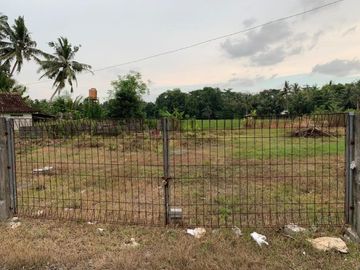 Tanah pekarangan luas tepi jln Provinsi Purworejo-Wates