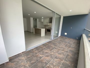 apartamento en arriendo en loma el chocho. Cod A515522