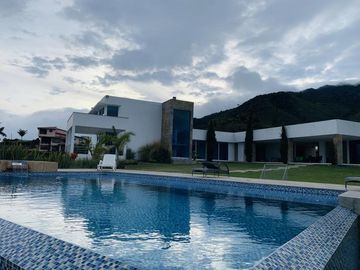 finca en venta en parcelación los calima. Cod V11976