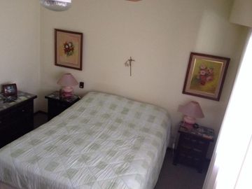 Imperdible Casa en dos plantas de 4 ambientes- OLIVOS