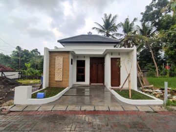 RUMAH KONSEP SMARTHOME LIVING, DEKAT KAMPUS MERCUBUANA DI SEDAYU