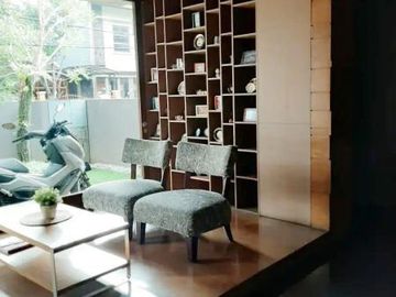 Di Jual Rumah Elite 4 Kamar 2 Lantai di Batununggal, Bandung