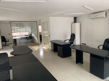 Local Comercial en venta en Las Condes