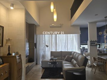 Dijual Rumah Semi Furnished 2 Lantai Nyaman Dan Startegis