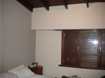 casa de 3 dormitorios sobre 1400m2 de terreno