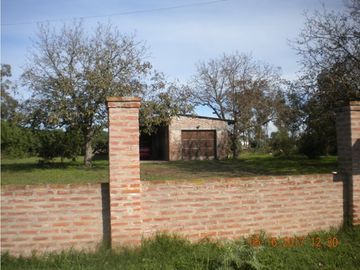 casa de 3 dormitorios sobre 1400m2 de terreno