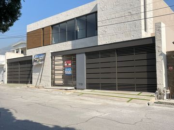 CASA EN VENTA - FUENTES DEL VALLE  SPGG