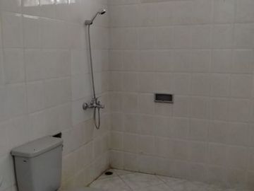 Town House di Jeruk Purut dg Kolam Renang dan Taman & Semi Furnished HSE-A0480