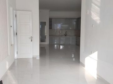 Rumah mewah cipedak dijual