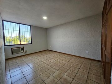 Casa en sector Las Quintas