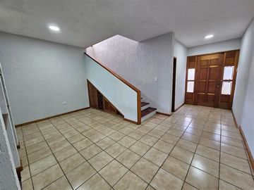 Casa en sector Las Quintas