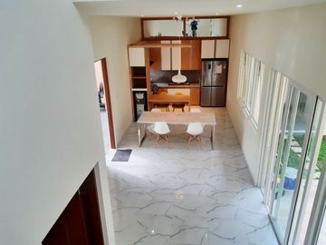 RUMAH BARU FULL FURNISHED DI JLN PALAGAN