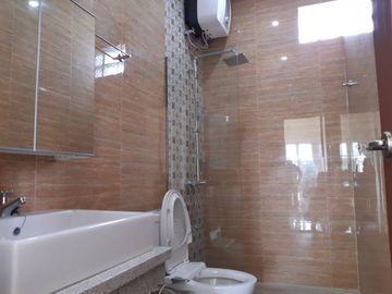 RUMAH BARU FULL FURNISHED DI JLN PALAGAN
