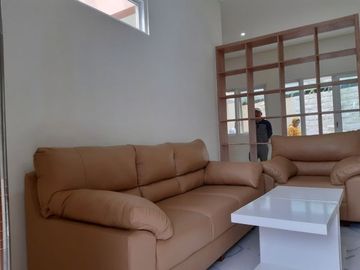 RUMAH BARU FULL FURNISHED DI JLN PALAGAN