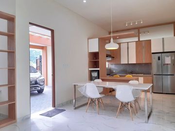 RUMAH BARU FULL FURNISHED DI JLN PALAGAN