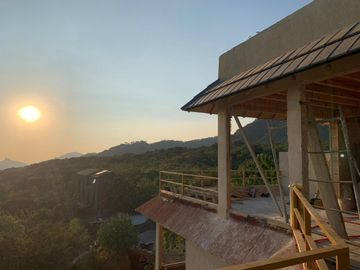 Casa ecológica con vistas espectaculares, muy tranquilo y rodeado de naturaleza.