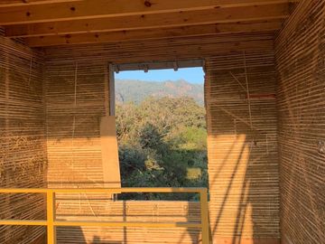 Casa ecológica con vistas espectaculares, muy tranquilo y rodeado de naturaleza.