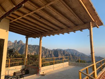 Casa ecológica con vistas espectaculares, muy tranquilo y rodeado de naturaleza.