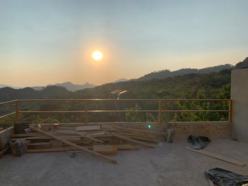 Casa ecológica con vistas espectaculares, muy tranquilo y rodeado de naturaleza.