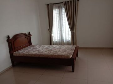 For Rent Town House at Cilandak & Condition Semi Furnished HSE-A0428