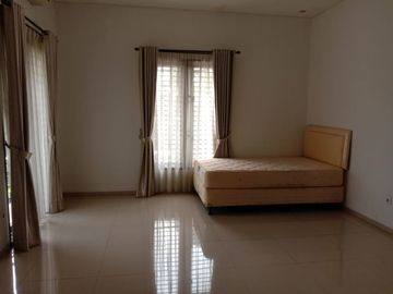For Rent Town House at Cilandak & Condition Semi Furnished HSE-A0428
