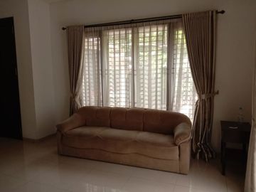 For Rent Town House at Cilandak & Condition Semi Furnished HSE-A0428