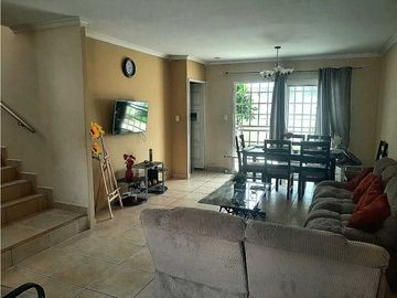 EN VENTA CASA EN BRISAS DEL GOLF NORTE