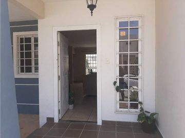EN VENTA CASA EN BRISAS DEL GOLF NORTE