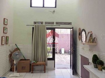 RUMAH DIJUAL SIAP HUNI LOKASI BAGUS DEKAT STASIUN JURANGMANGU