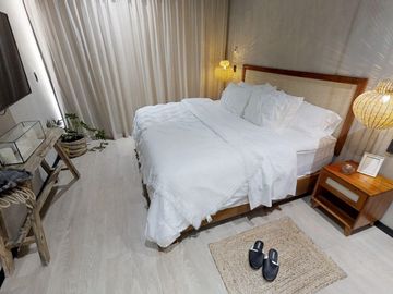 Estudio Penthouse, paseo de arte, area comercial, estilo Boho, amenidades y serv